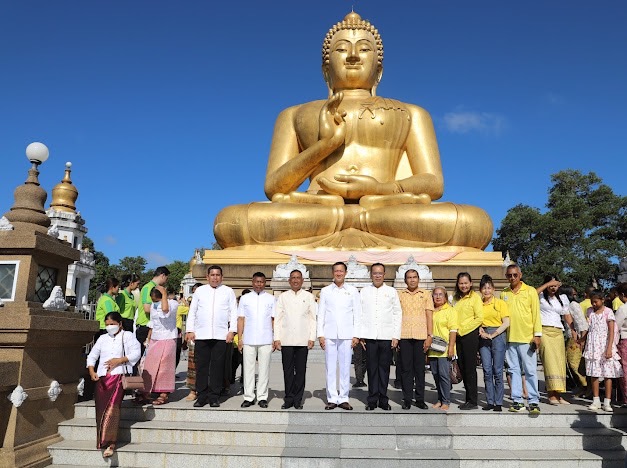 นราธิวาส ‘เวียนเทียนวันมาฆบูชา’ รอบพระพุทธรูปใหญ่ที่สุดในภาคใต้