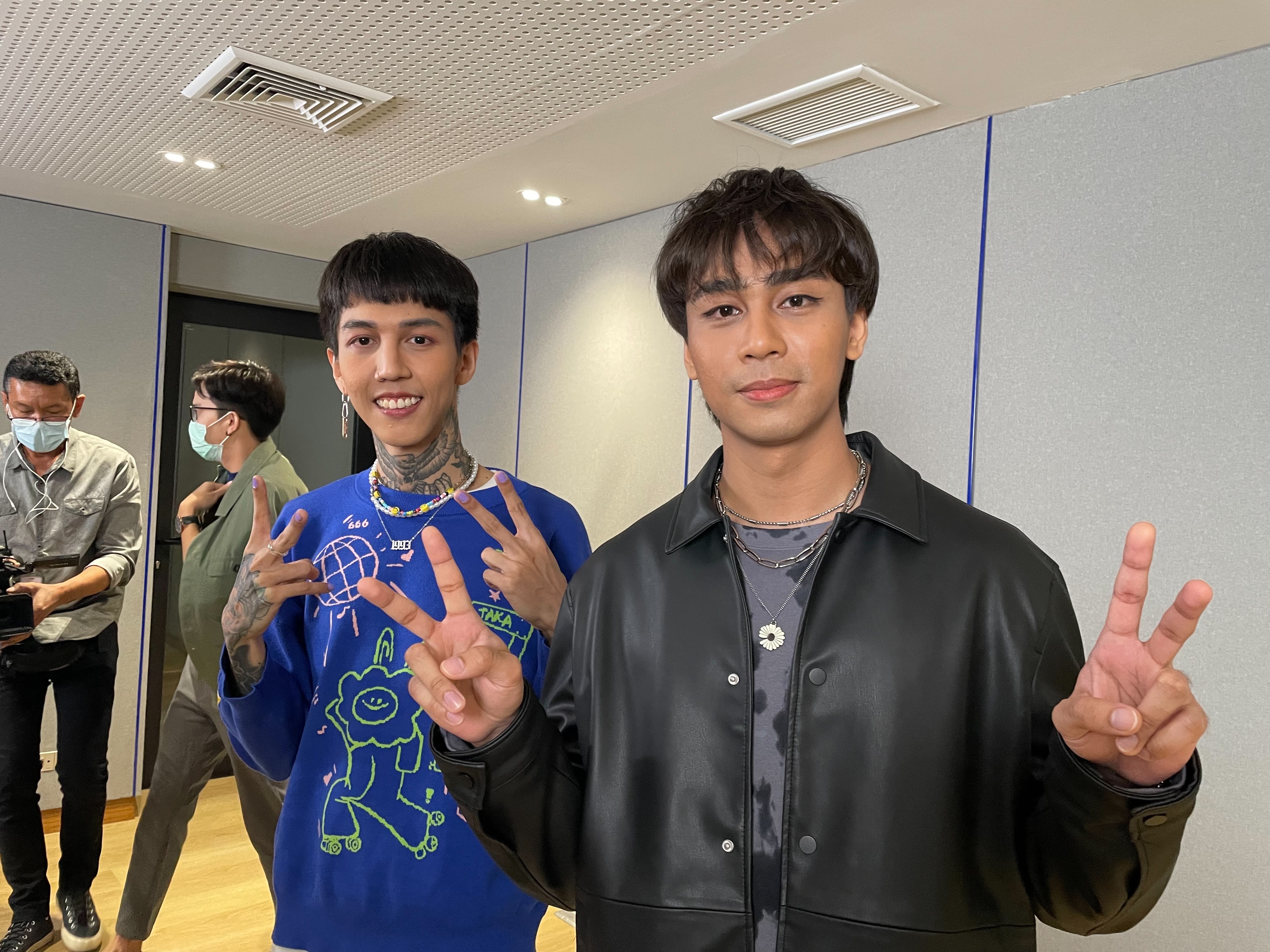 สองหนุ่ม ฮาย-เซน Paper Planes ฝากคำขวัญวันเด็ก2566 ถึงแฟนคลับวัยรุ่นฟันน้ำนม