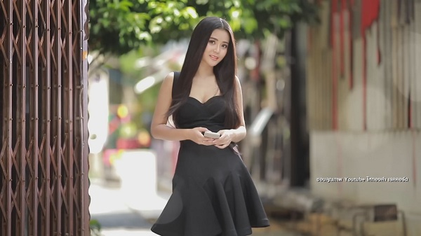 “ลำไย ไหทองคำ” ดึง “ต้าวหยอง” เล่นMV. ตะลึง ยังไม่คิดเรื่องแต่ง “ปุ้ย L.กฮ” (มีคลิป) “ลำไย ไหทองคำ” ดึง “ต้าวหยอง” เล่นMV. ตะลึง ยังไม่คิดเรื่องแต่ง “ปุ้ย L.กฮ” (มีคลิป)