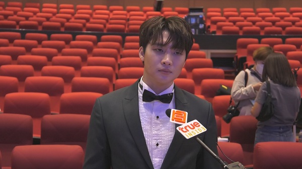  สงกรานต์ฉบับ New Normal คนบันเทิงอยากสาดน้ำใครมากที่สุด   (มีคลิป)