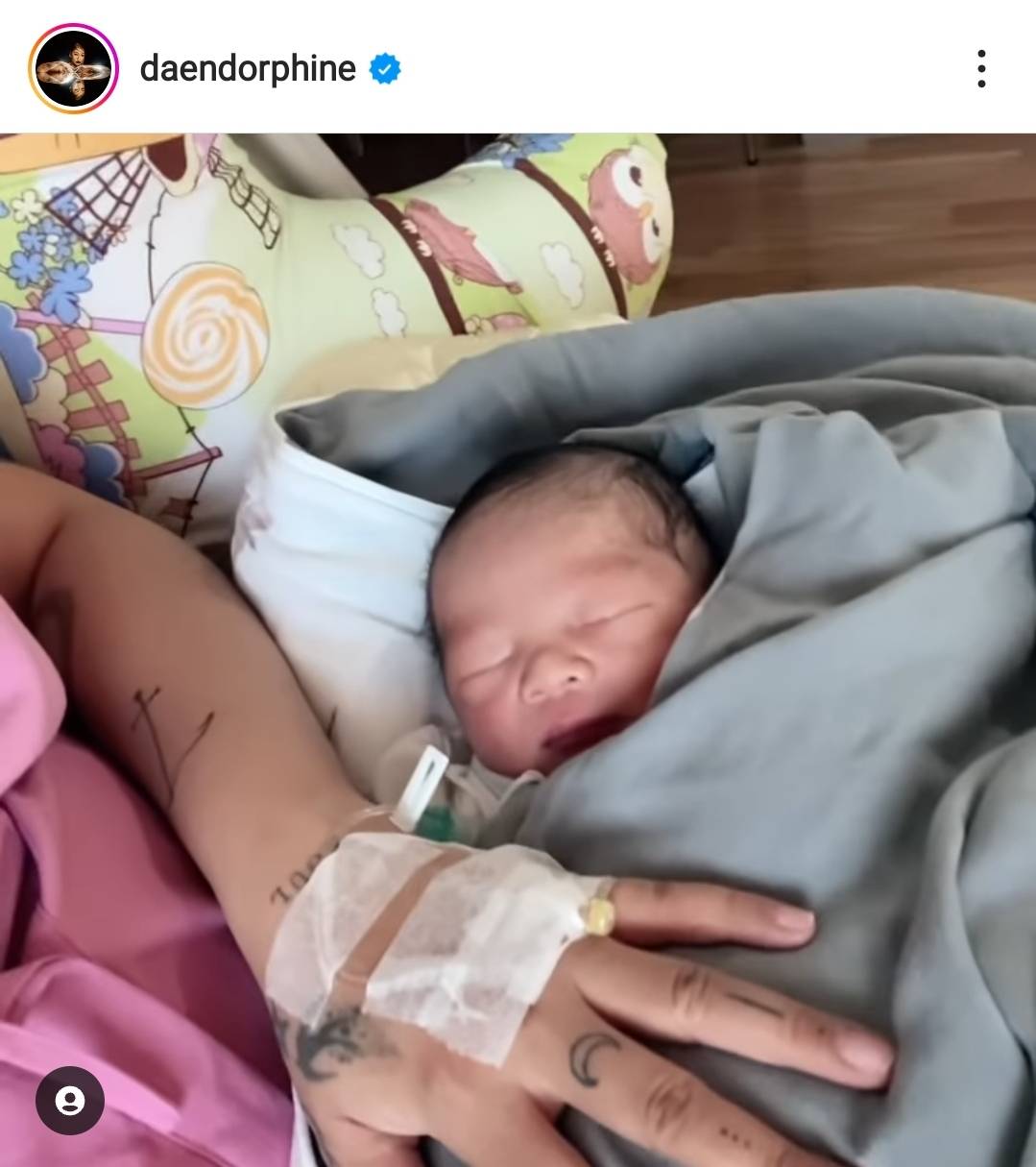 ดา เอ็นโดรฟิน เผยความหมายชื่อ น้องเดเมี่ยน พร้อมขอบคุณทุกคำอวยพร ดา เอ็นโดรฟิน เผยความหมายชื่อ น้องเดเมี่ยน พร้อมขอบคุณทุกคำอวยพร