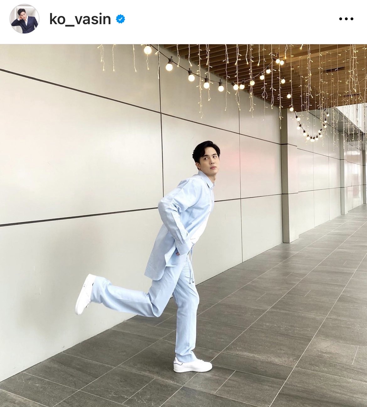 เอ๊ะ!! โก้ วศิน โผล่กลางรายการวิกหมอชิต พร้อมอวยพรปีใหม่ 