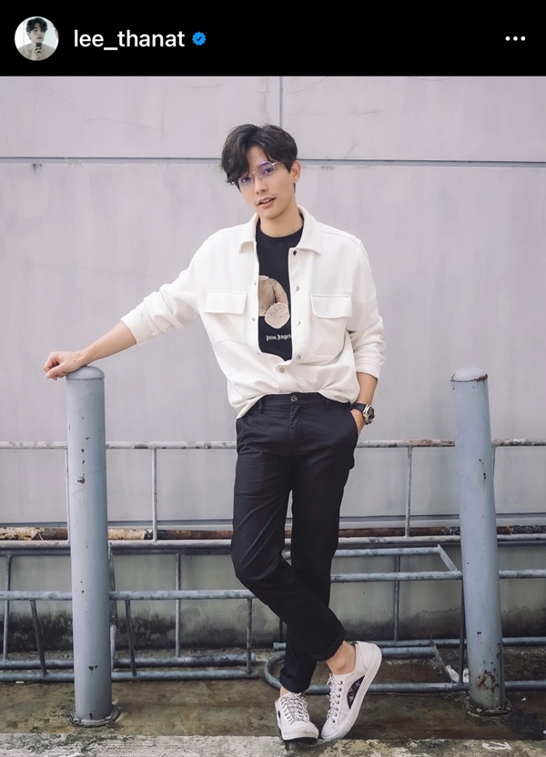 ลี ฐานัฐพ์ เผยตั้งใจเปิดประมูลกีตาร์ตัวโปรด มอบเงินช่วย รพ.สนาม ลี ฐานัฐพ์ เผยตั้งใจเปิดประมูลกีตาร์ตัวโปรด มอบเงินช่วย รพ.สนาม