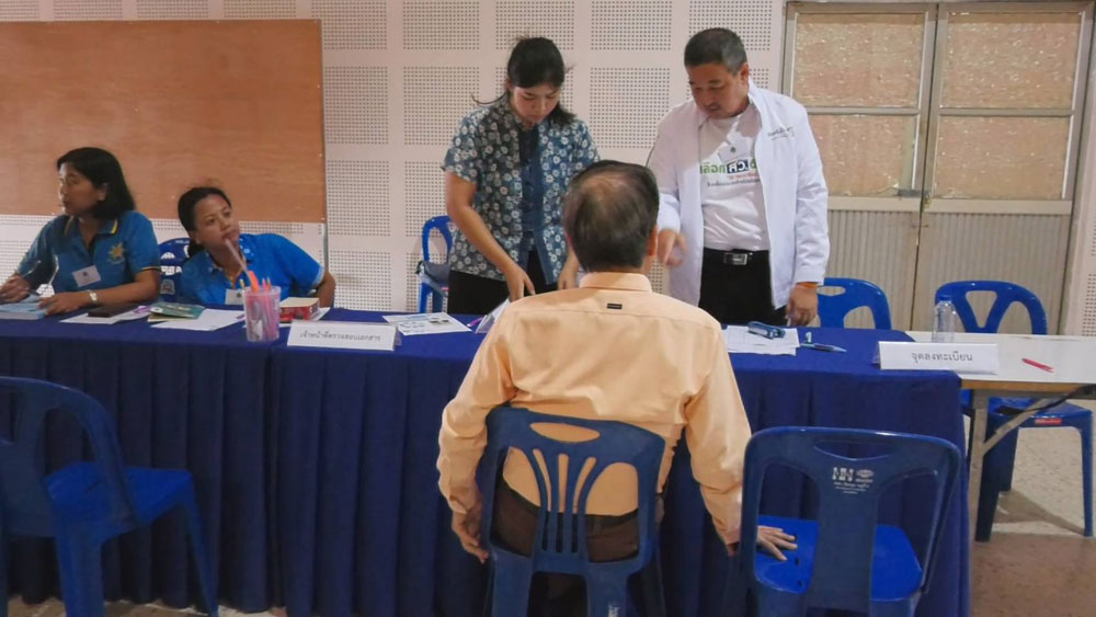 อดีตผู้ว่าฯพิจิตรลงสมัคร สว. กกต.เผยผู้สมัครทั้งจังหวัด 537 คน อดีตผู้ว่าฯพิจิตรลงสมัคร สว. กกต.เผยผู้สมัครทั้งจังหวัด 537 คน