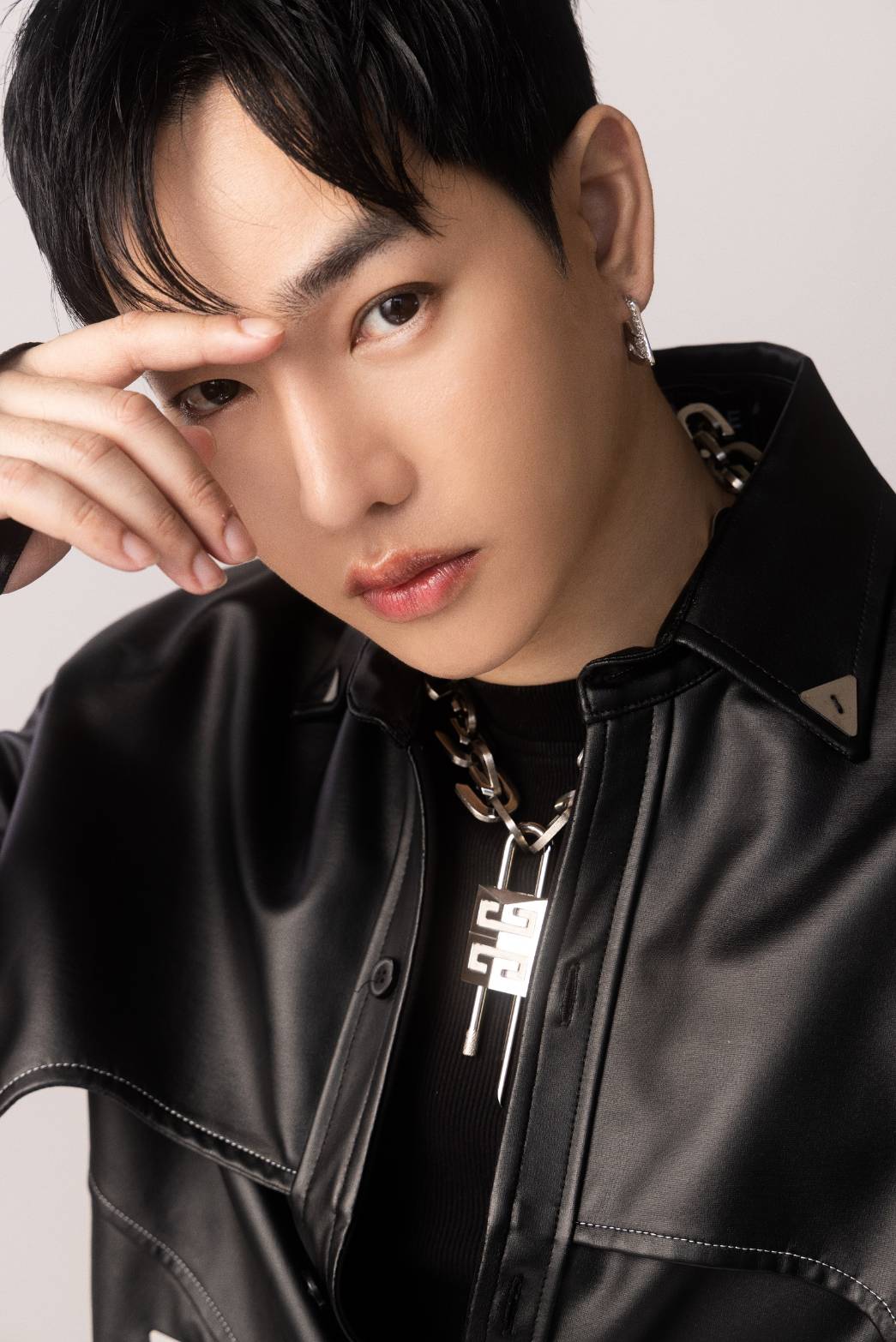 เป๊ก ผลิตโชค คิดถึงสัมผัส ชวนแฟนๆ เข้ามาทัชกับซิงเกิลใหม่ เป๊ก ผลิตโชค คิดถึงสัมผัส ชวนแฟนๆ เข้ามาทัชกับซิงเกิลใหม่