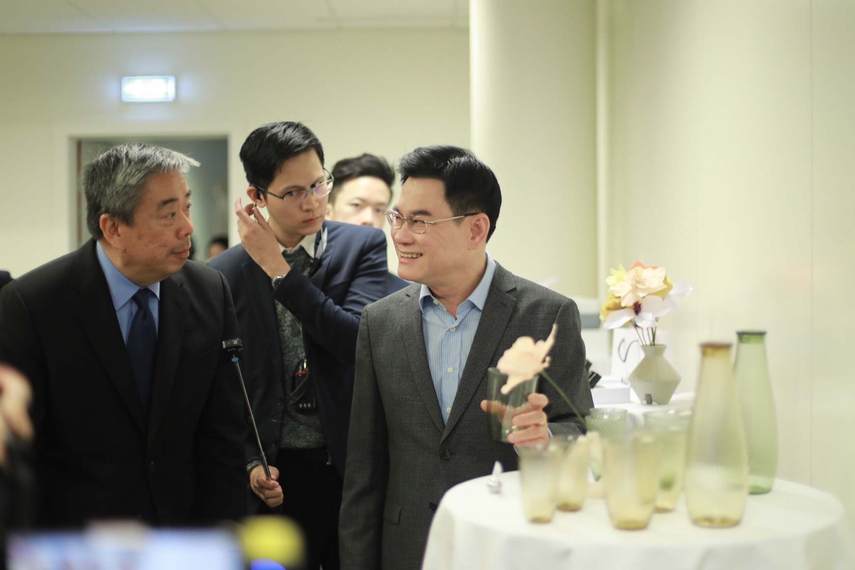 “จุรินทร์” นำทีมถก 7 ผู้นำเข้า ตั้งเป้าขายตรงสินค้าแบรนด์ไทย