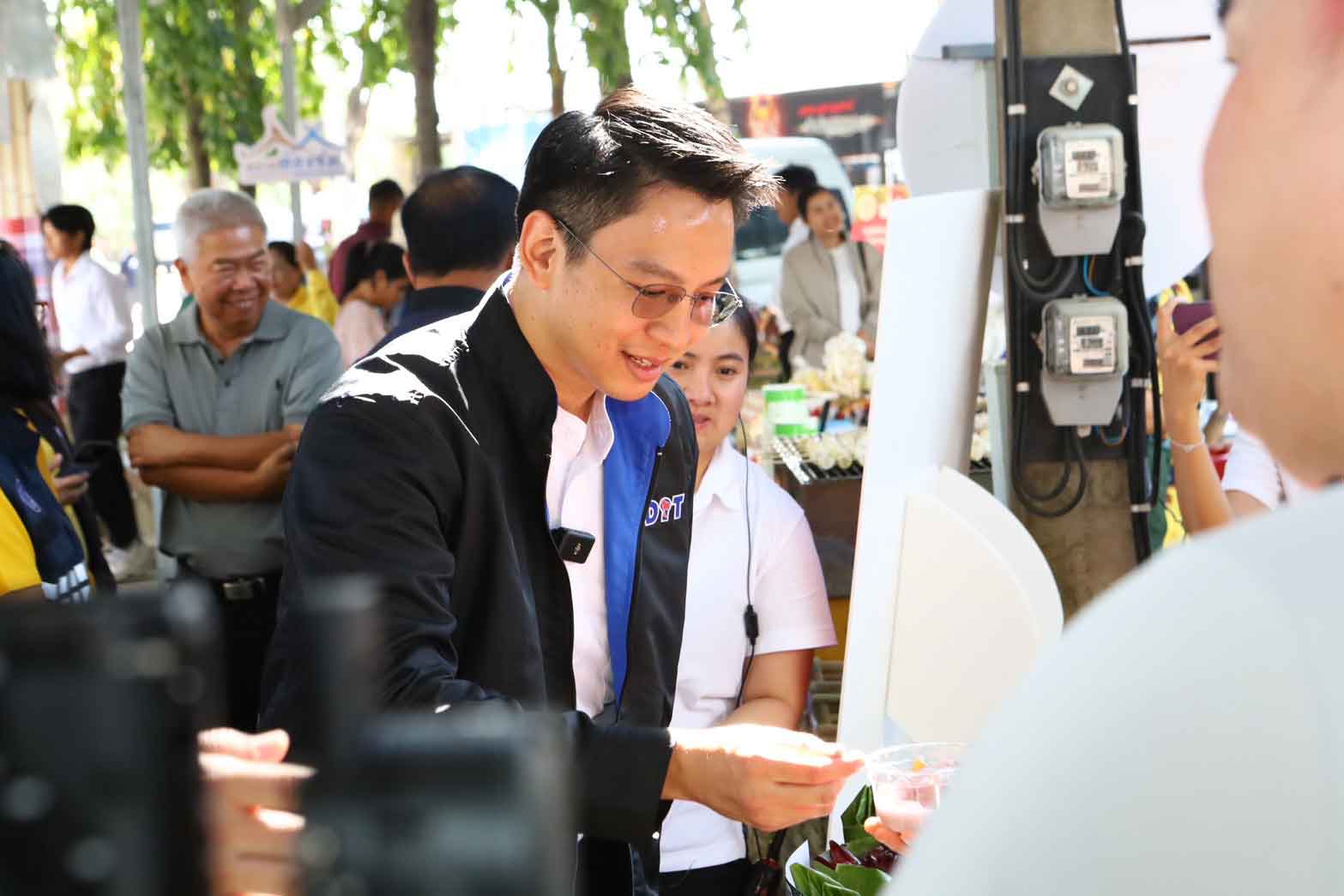 ปีใหม่ 2568 ชวนมาเที่ยวชม ชิม ช้อปสินค้าที่ “ตลาดต้อง ชม” ทั่วประเทศ