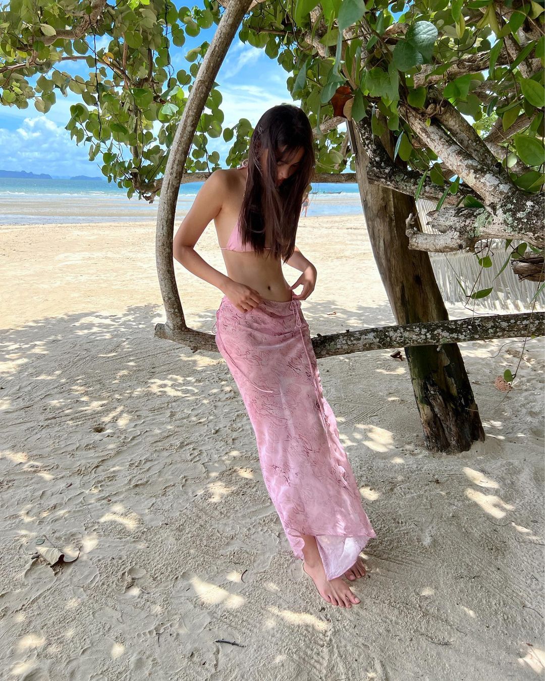 ญาญ่า อุรัสยา ส่งภาพให้ ณเดชน์ สแกนก่อนอวดรูปเซ็กซี่ (มีคลิป)