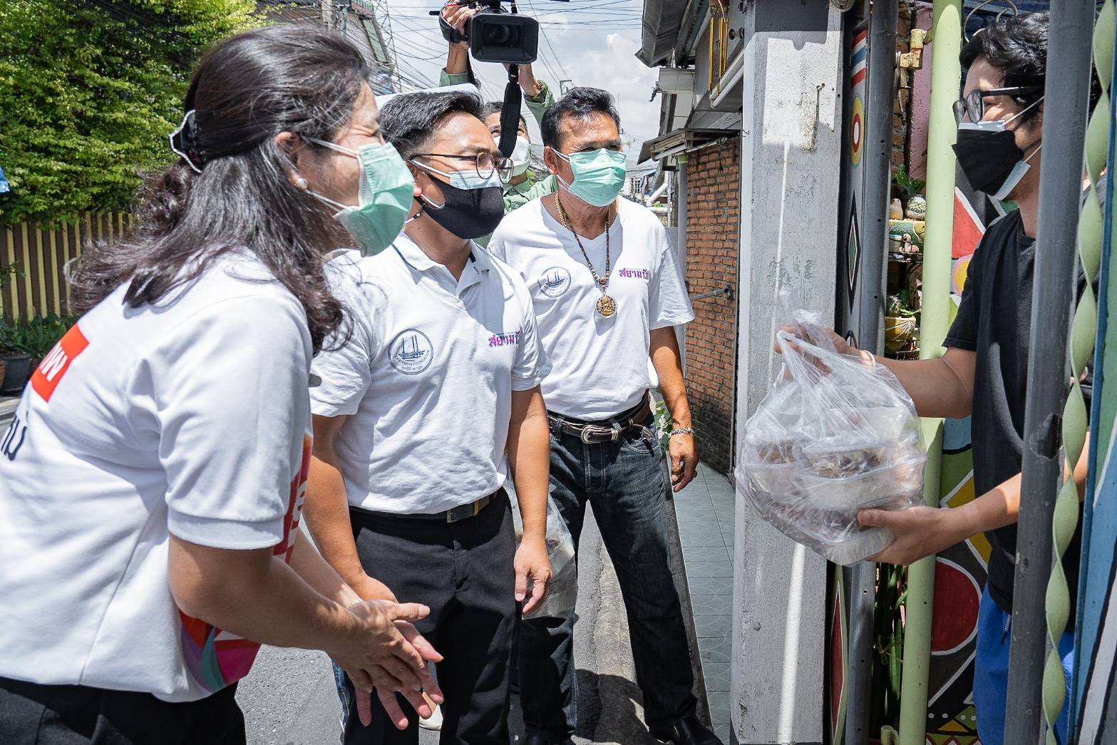 มูลนิธิเตาปูน ผนึกกลุ่มทรู กดปุ่มโครงการครัวปันอิ่มที่ชุมชนบางซื่อ มูลนิธิเตาปูน ผนึกกลุ่มทรู กดปุ่มโครงการครัวปันอิ่มที่ชุมชนบางซื่อ