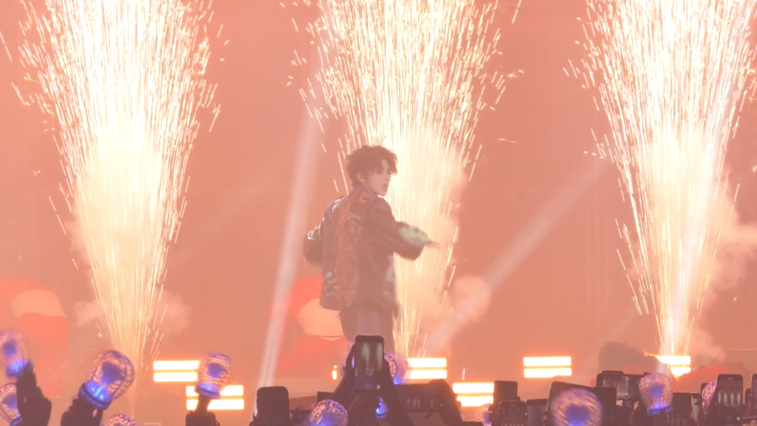 หล่อ ไหว้สวย พูดไทยเก่ง!! ‘ช่ายสวี่คุน’ จัดเต็มเวิลด์ทัวร์แรกในไทยสุดฟิน หล่อ ไหว้สวย พูดไทยเก่ง!! ‘ช่ายสวี่คุน’ จัดเต็มเวิลด์ทัวร์แรกในไทยสุดฟิน