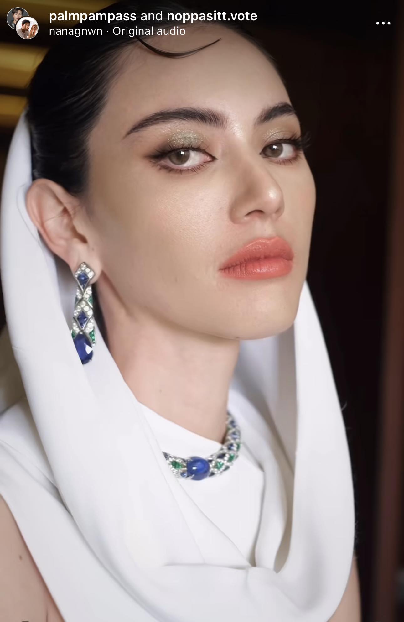 เผยลุคสวยหรู ใหม่ ดาวิกา ร่วมงานแฟชั่นโชว์ Bvlgari ที่ บาหลี