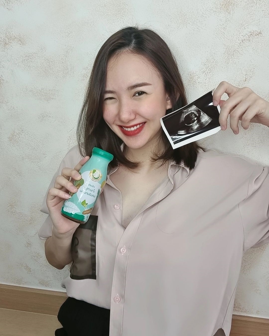 เชอรีน ท้องแล้ว!! อวดภาพลูกน้อย พร้อมเป็นคุณแม่เต็มที่