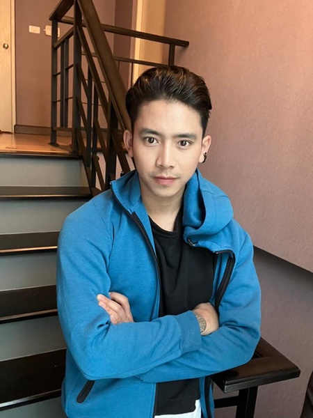 ไม่เคยลืม!! เบิ้ล ปทุมราช มีเงิน 400 บาท มุ่งหน้าเพื่ออยากเป็นนักร้อง ไม่เคยลืม!! เบิ้ล ปทุมราช มีเงิน 400 บาท มุ่งหน้าเพื่ออยากเป็นนักร้อง