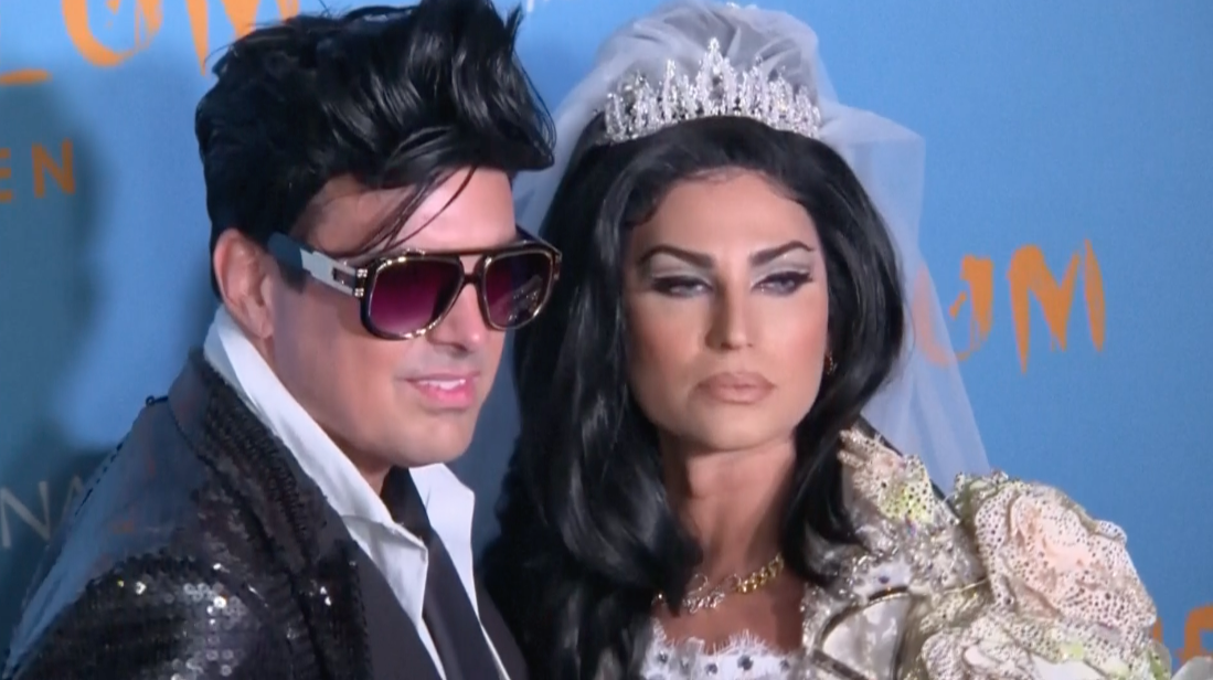 แห่แชร์ยกใหญ่!! ‘ไฮดี้ คลุม’ ลุคหนอนแอปเปิ้ลรับฮาโลวีน ‘อีลอน มัสก์’ ร่วมปาร์ตี้ แห่แชร์ยกใหญ่!! ‘ไฮดี้ คลุม’ ลุคหนอนแอปเปิ้ลรับฮาโลวีน ‘อีลอน มัสก์’ ร่วมปาร์ตี้