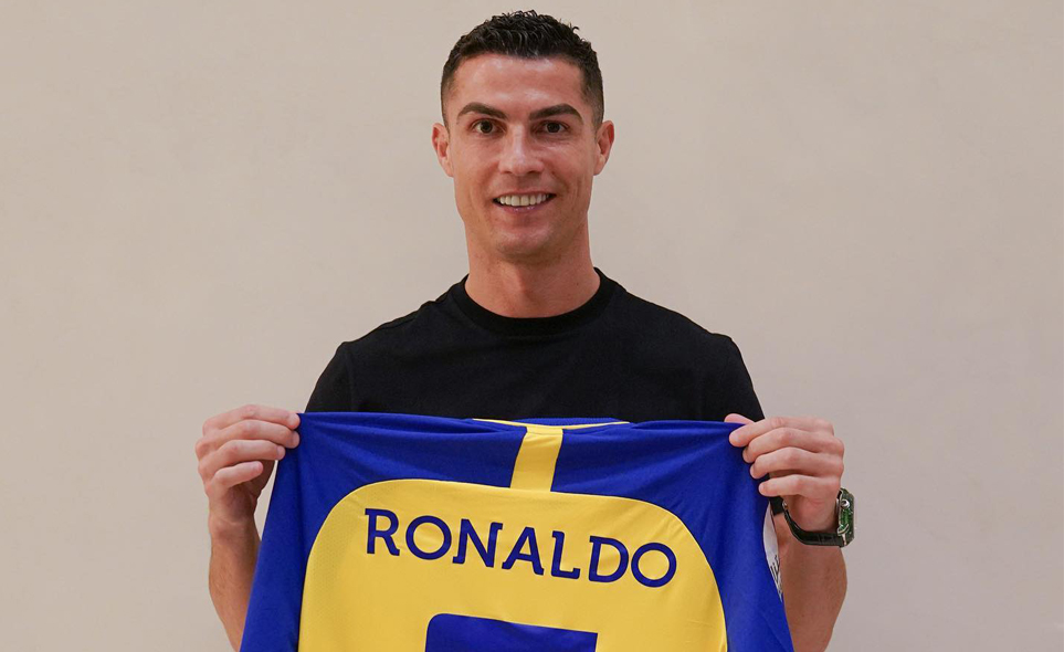 'โรนัลโด้' เปิดตัวซบ 'อัลนาสเซอร์' เป็นทางการรับค่าเหนื่อยมากสุดในประวัติศาสตร์ฟุตบอล 'โรนัลโด้' เปิดตัวซบ 'อัลนาสเซอร์' เป็นทางการรับค่าเหนื่อยมากสุดในประวัติศาสตร์ฟุตบอล