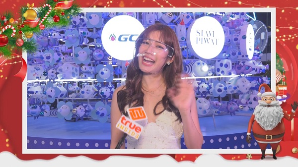 “มะปราง – ตูน” ชวนแชะภาพจุดแลนด์มาร์คกับเทศกาลคริสต์มาส   (มีคลิป)