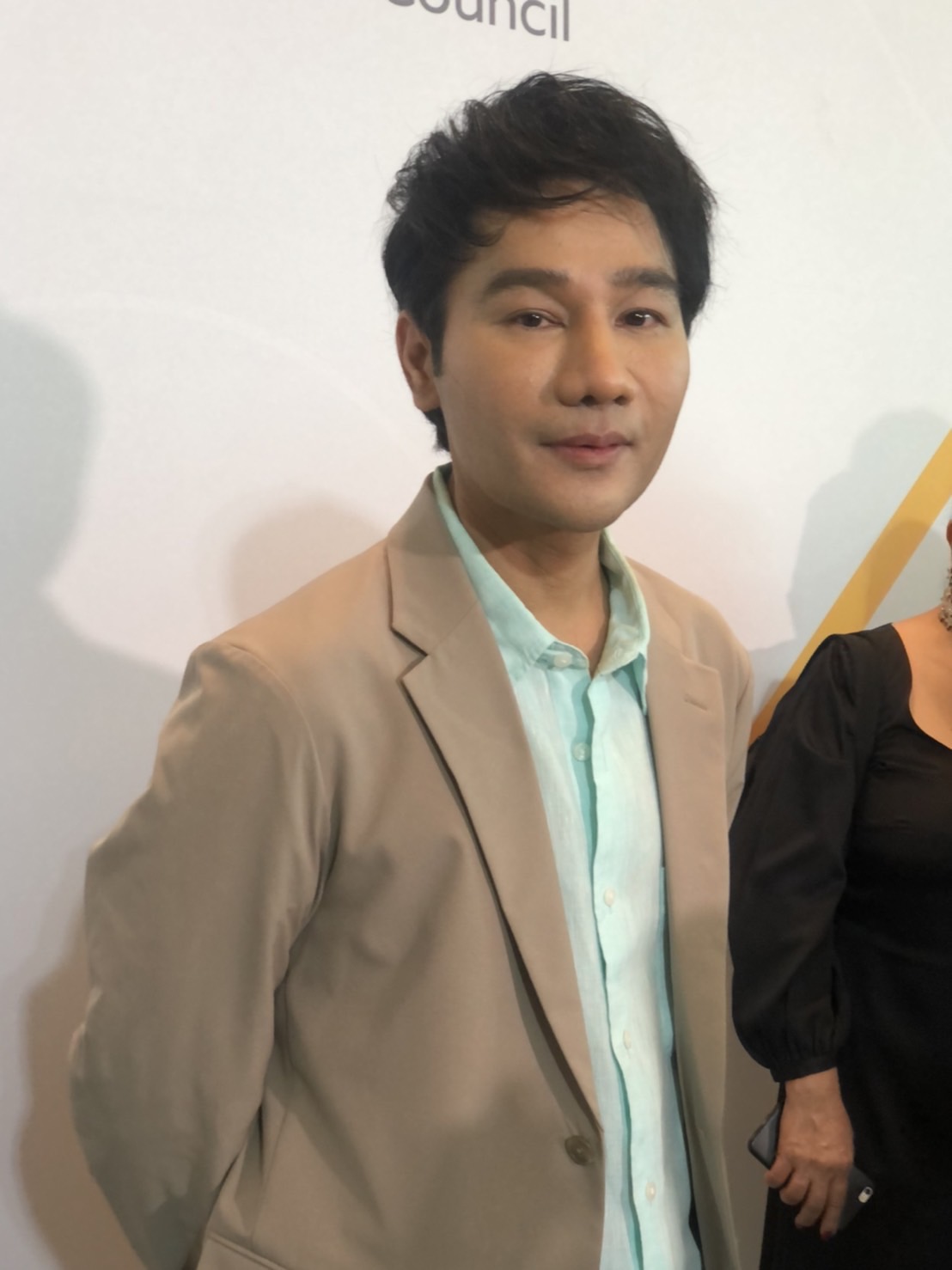 กอล์ฟ เผยโฉมหน้าใหม่ ขออุบราคาเสริมหล่อ เตือนพวกชอบบูลลี่ มีเงินพอไหม กอล์ฟ เผยโฉมหน้าใหม่ ขออุบราคาเสริมหล่อ เตือนพวกชอบบูลลี่ มีเงินพอไหม