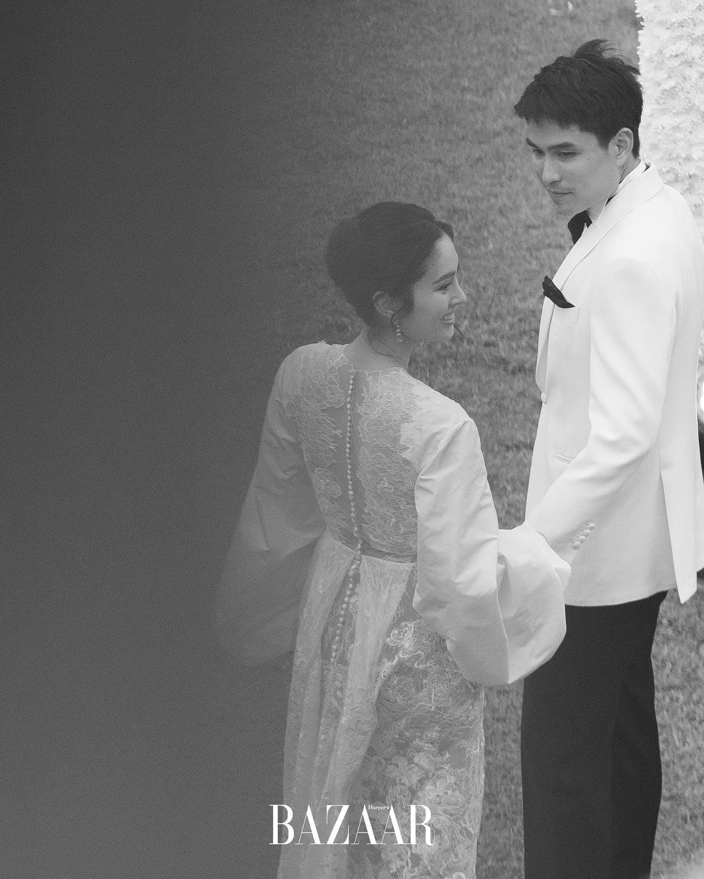 ปอย ตรีชฎา กับชุดเจ้าสาวฉลองมงคลสมรสเรียบหรู สวยโก้ 