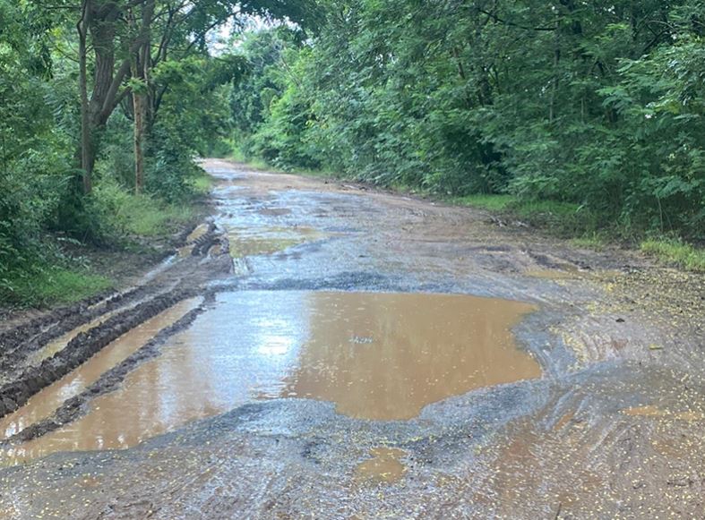 สจ.บุรีรัมย์ ชี้แจงแล้ว เหตุโซเชียลแชร์ภาพถนนเข้าบ้าน ลิซ่า BLACKPINK พัง!! 