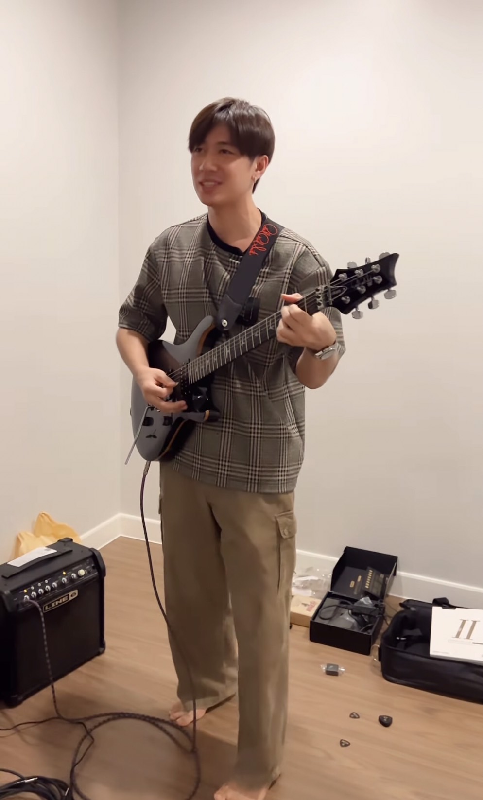 ละลายแล้วพ่อ แจม รชตะอวดสกิลเล่นดนตรี สุดละมุน ละลายแล้วพ่อ แจม รชตะอวดสกิลเล่นดนตรี สุดละมุน