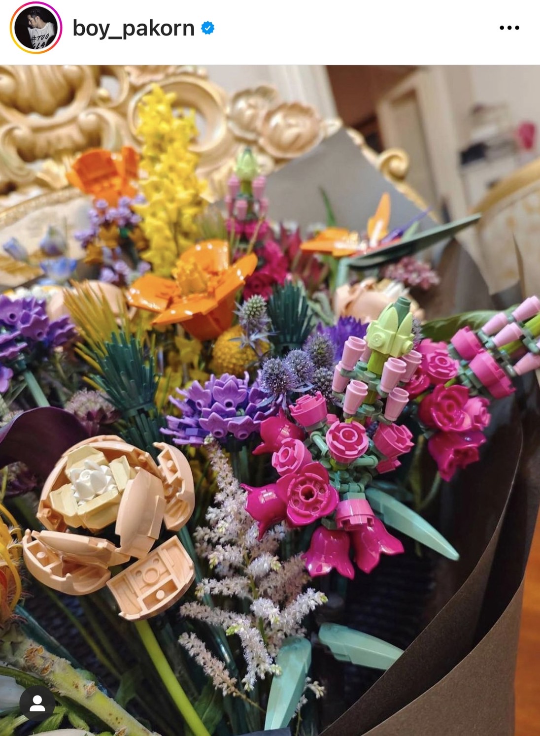 แซวสนั่น!! บอย ให้ดอกไม้ เฟย์ โปรยความหวานผ่านข้อความ 