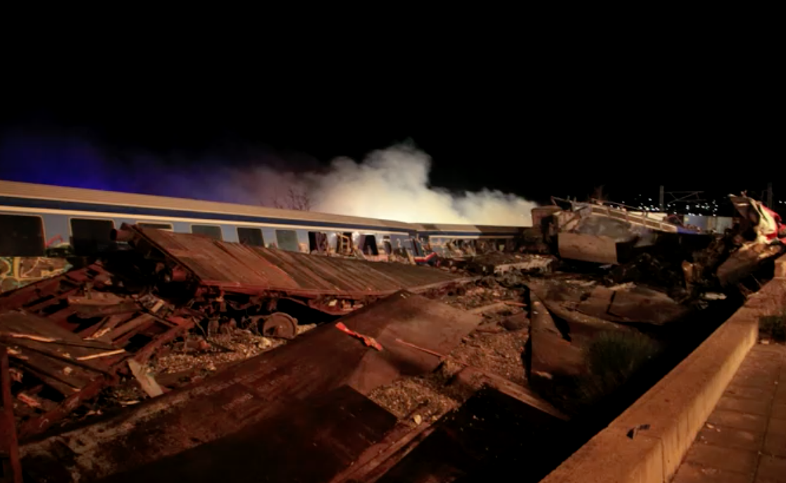 รถไฟชนกัน! ประสานงานไฟลุกท่วมที่กรีซ เสียชีวิต 16 ราย