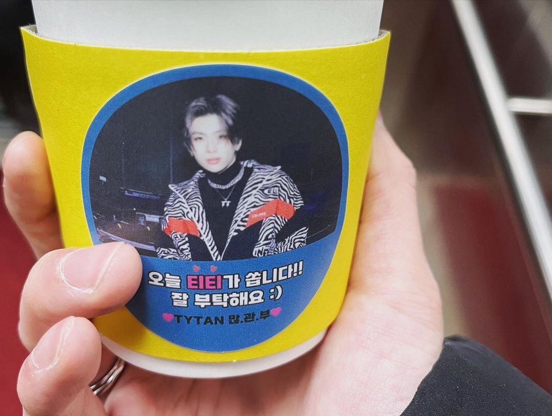ลิซ่า - มินนี่ ส่งกำลังใจผ่าน COFFEE TRUCK ซัพพอร์ต “ไทแทน”