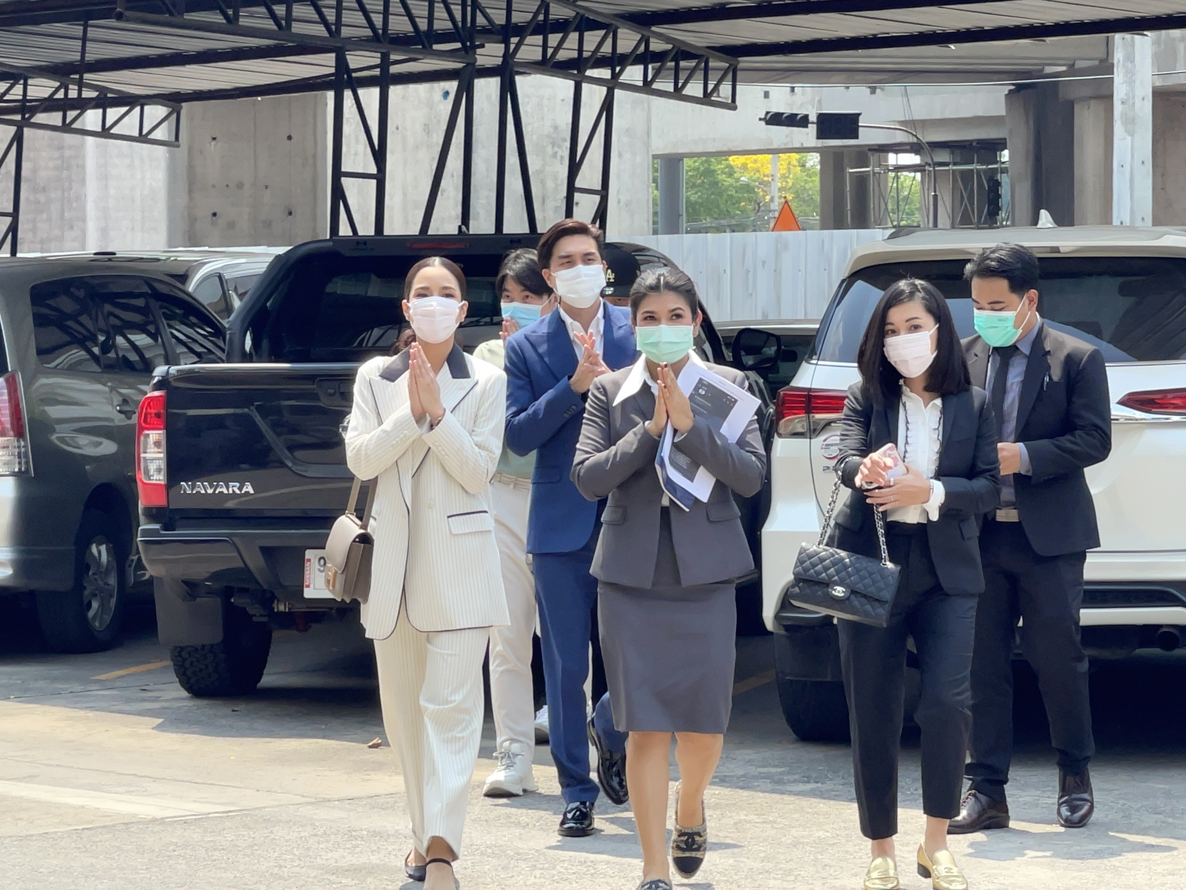 จั๊กจั่น ควง เค วัฒนา พร้อมทนาย เสียงสั่น เปิดใจไม่มีทางยอมความคนผิด ดำเนินคดีถึงที่สุด