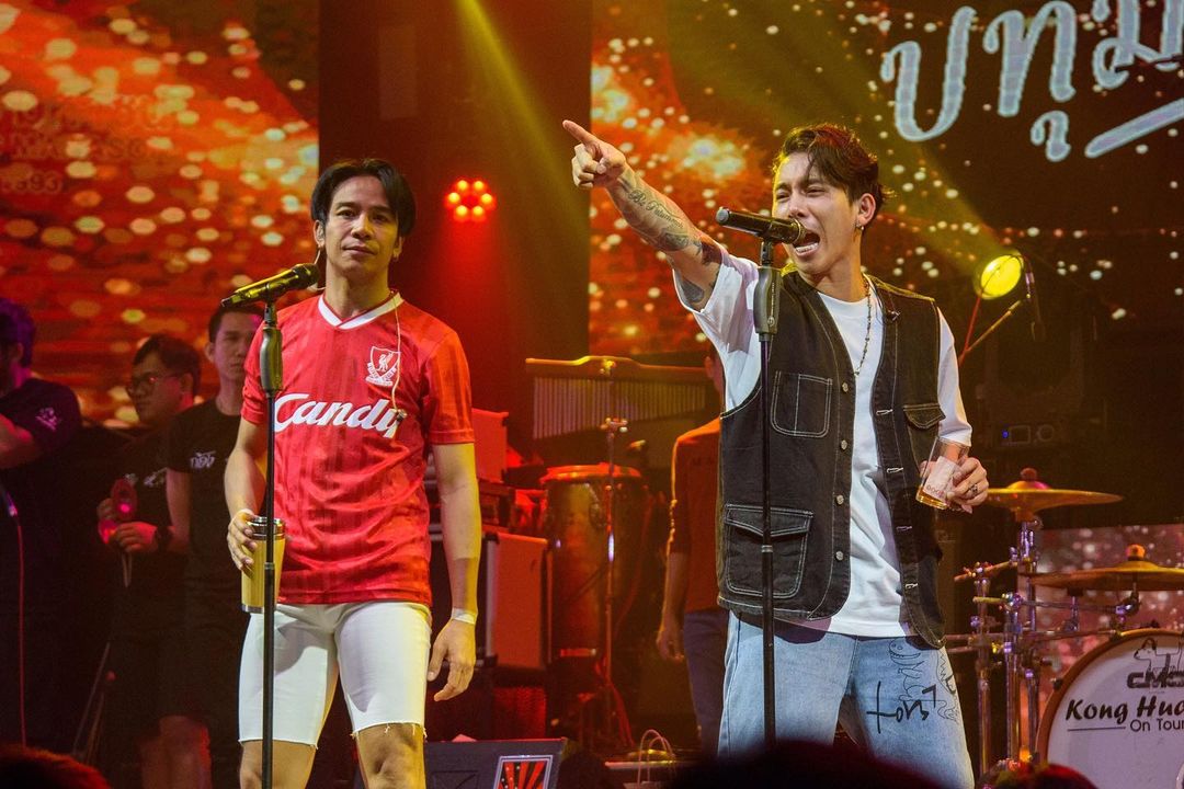 จังหวะตกหลุมรัก เบิ้ล - ก้อง โชว์จูบปากหวานสุดๆบนเวที