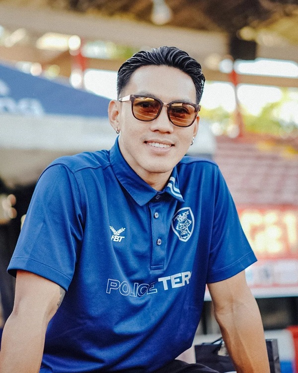 “ลีซอ ธีรเทพ” ประกาศอำลาวงการ พร้อมย้อน 5 โมเมนต์บนเส้นทางฟุตบอล (มีคลิป)