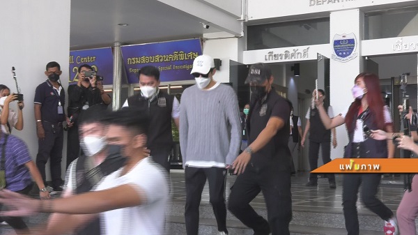 ยังไม่ได้ยื่นประกันตัว “แดริล ยัง” สามี “ซาร่า คาซิงกินี”  (มีคลิป)