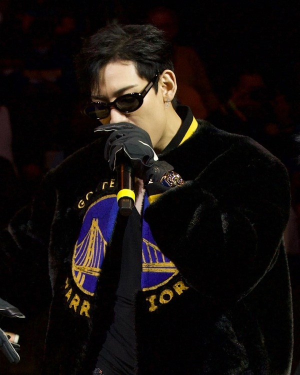 “แบมแบม” ถึงไทยแล้ว พร้อมส่งความสุขแฟนๆ รับสงกรานต์  (มีคลิป)