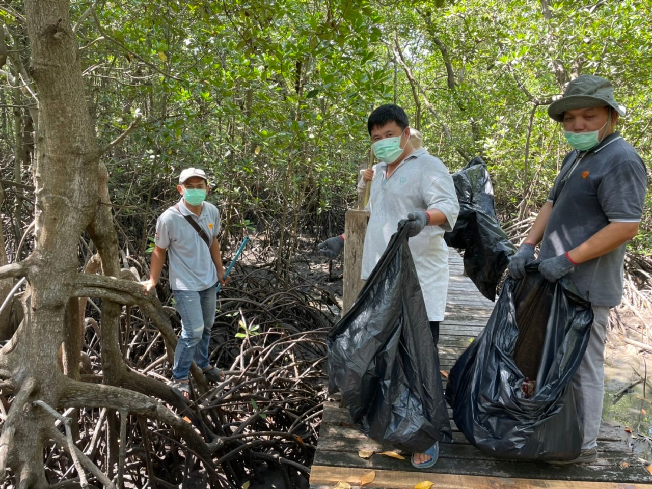 ฟื้นทะเลสะอาดซีพีเอฟ จับมือเครือข่ายชุมชน แก้ปัญหาขยะอย่างยั่งยืน ฟื้นทะเลสะอาดซีพีเอฟ จับมือเครือข่ายชุมชน แก้ปัญหาขยะอย่างยั่งยืน