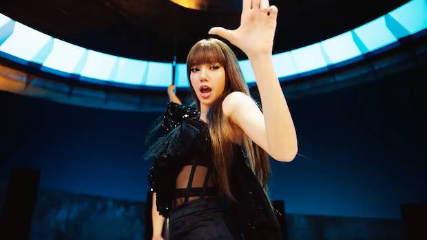 อย่าให้แม่องค์ลง!! แดนเซอร์อาชีพล้วนซูฮก ‘ลิซ่า’ หลังได้ร่วมงาน อย่าให้แม่องค์ลง!! แดนเซอร์อาชีพล้วนซูฮก ‘ลิซ่า’ หลังได้ร่วมงาน