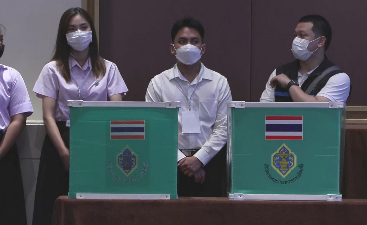 ศึกชิงหัวหน้าพรรคประชาธิปัตย์ : “กู้คืนศรัทธา” โจทย์ท้าทายแม่ทัพคนใหม่