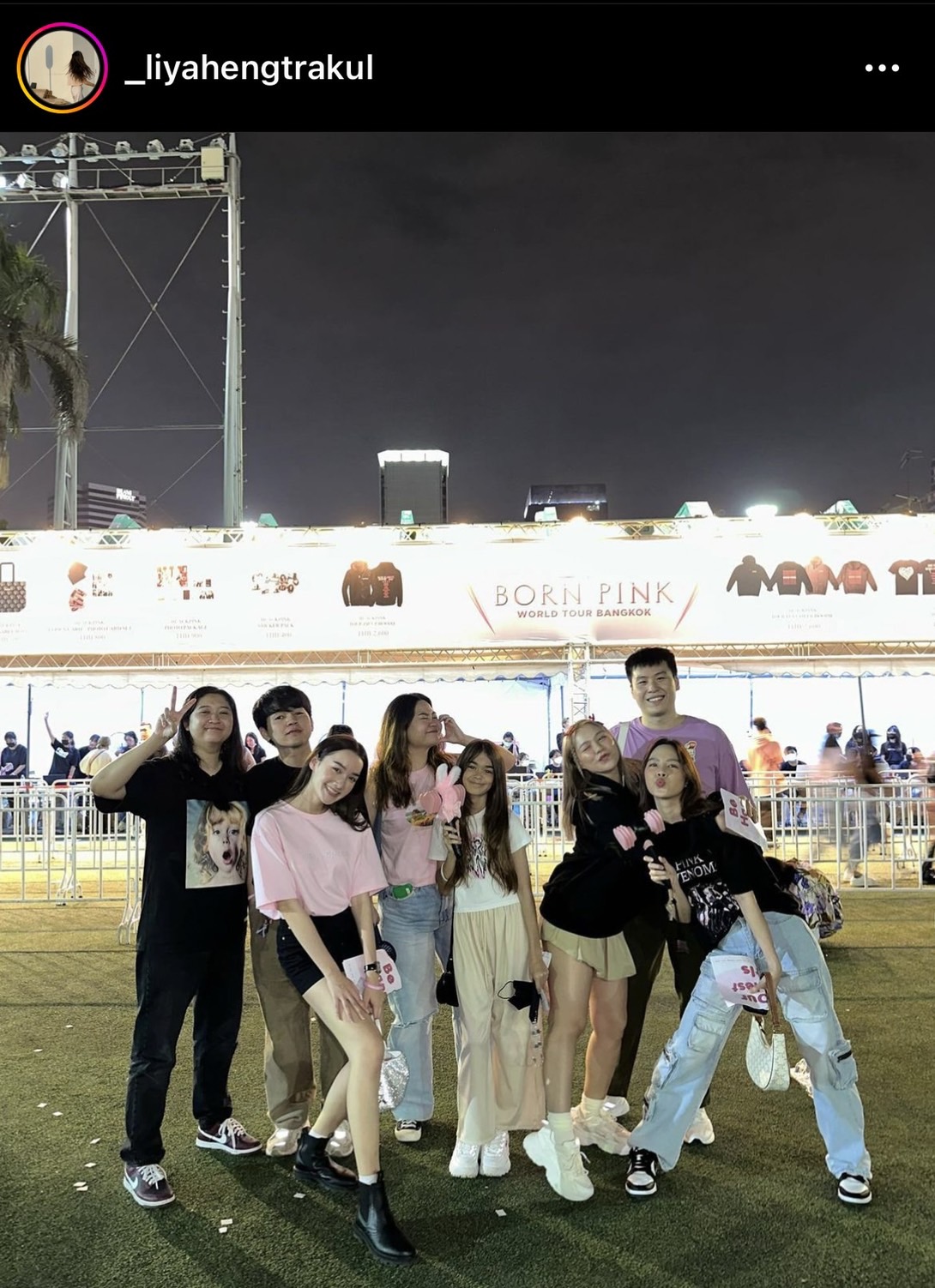 น้องลียา โผล่ถ่ายรูปคู่ พี่ลิซ่า ด้าน คุณแม่ธัญญ่าขอบคุณเดียร์น่าที่พาไปหา! น้องลียา โผล่ถ่ายรูปคู่ พี่ลิซ่า ด้าน คุณแม่ธัญญ่าขอบคุณเดียร์น่าที่พาไปหา!