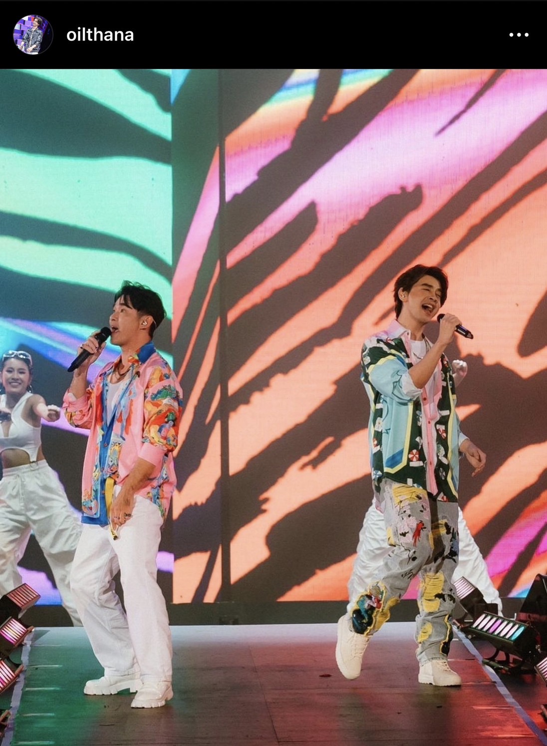 ออย ธนา เล่าย้อนเส้นทางเข้าวงการ จากเด็กดื้อคนหนึ่ง สู่นักร้องคู่ดูโอ้ระดับตำนาน ออย ธนา เล่าย้อนเส้นทางเข้าวงการ จากเด็กดื้อคนหนึ่ง สู่นักร้องคู่ดูโอ้ระดับตำนาน