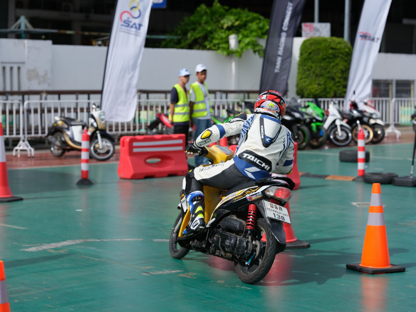 สายแว้นปล่อยของโชว์ทักษะ 'ลิตเติ้ลแว้นบีว้าวไรเดอร์' คัดเลือกสนาม 3 สุดคึกคัก สายแว้นปล่อยของโชว์ทักษะ 'ลิตเติ้ลแว้นบีว้าวไรเดอร์' คัดเลือกสนาม 3 สุดคึกคัก