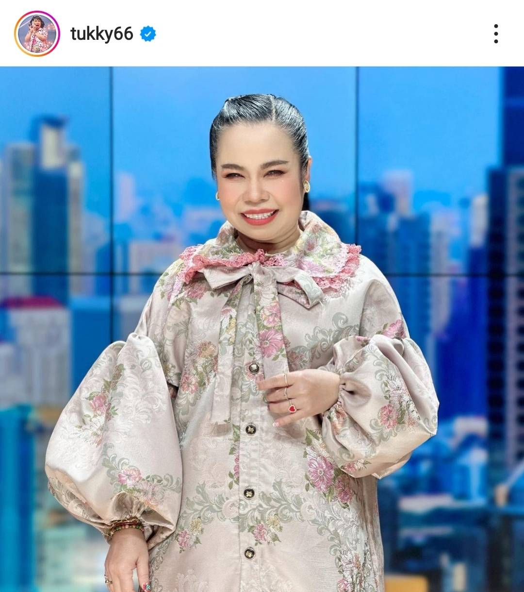 เกิดอะไรขึ้น ตุ๊กกี้ สุดารัตน์ โพสต์เดือนกลางสตอรี่อินสตาแกรม เกิดอะไรขึ้น ตุ๊กกี้ สุดารัตน์ โพสต์เดือนกลางสตอรี่อินสตาแกรม