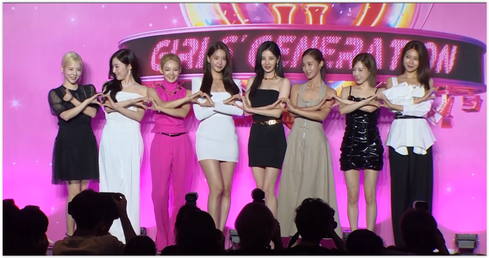  “Girls' Generation”  สุดฮอต “FOREVER 1” ขึ้นอันดับ 1 ทั่วโลก