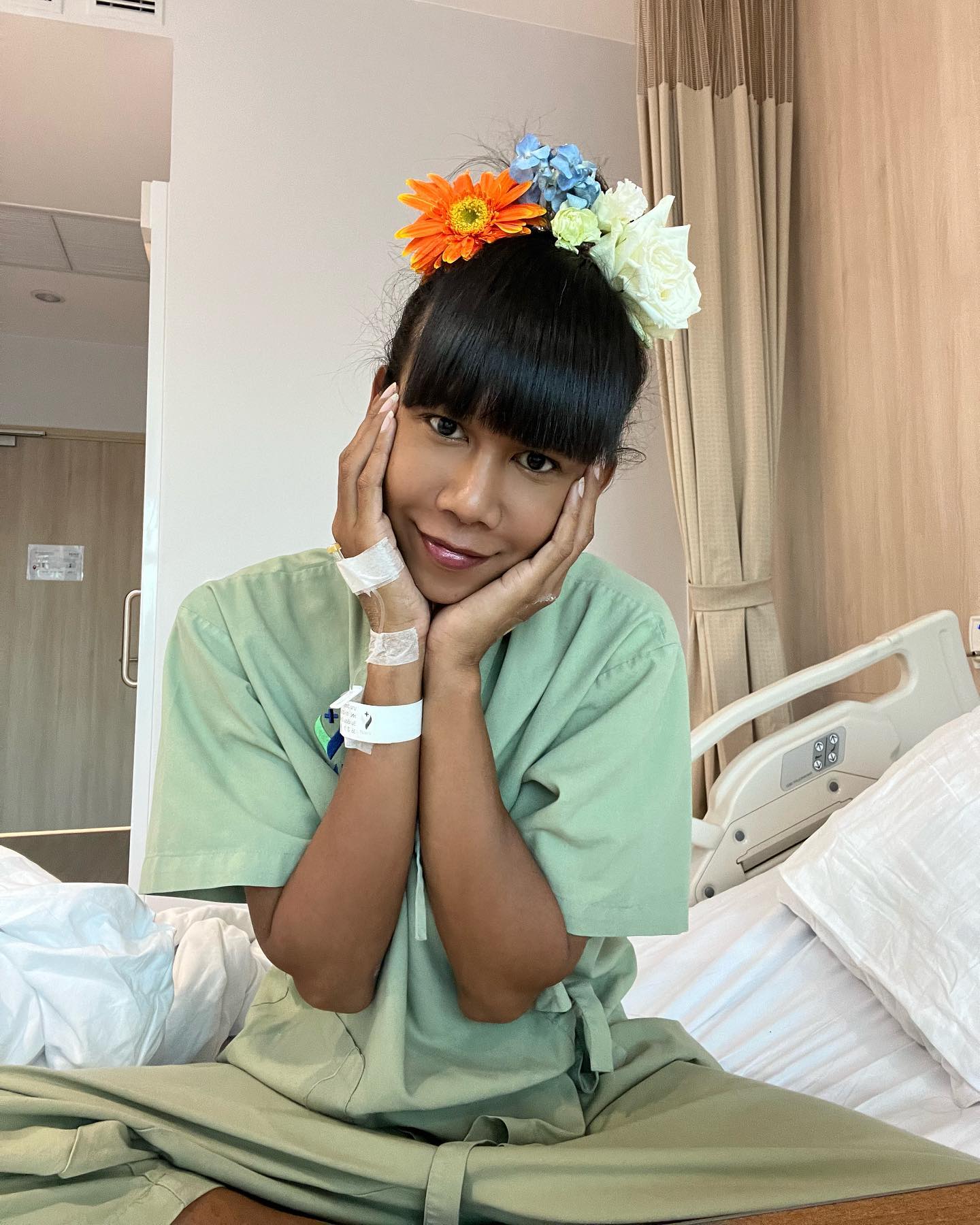 เจนนี่ ปาหนัน ผ่าตัดทอนซิลหมองดใช้เสียง แต่เจ้าตัวพูดเยอะจนเลือดออก 