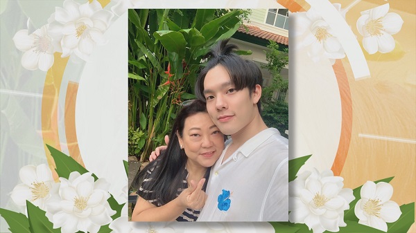 เต๋า เศรษฐพงศ์ นำทีมน้องๆในค่ายบอกรักคุณแม่ออนไลน์ (มีคลิป) เต๋า เศรษฐพงศ์ นำทีมน้องๆในค่ายบอกรักคุณแม่ออนไลน์ (มีคลิป)