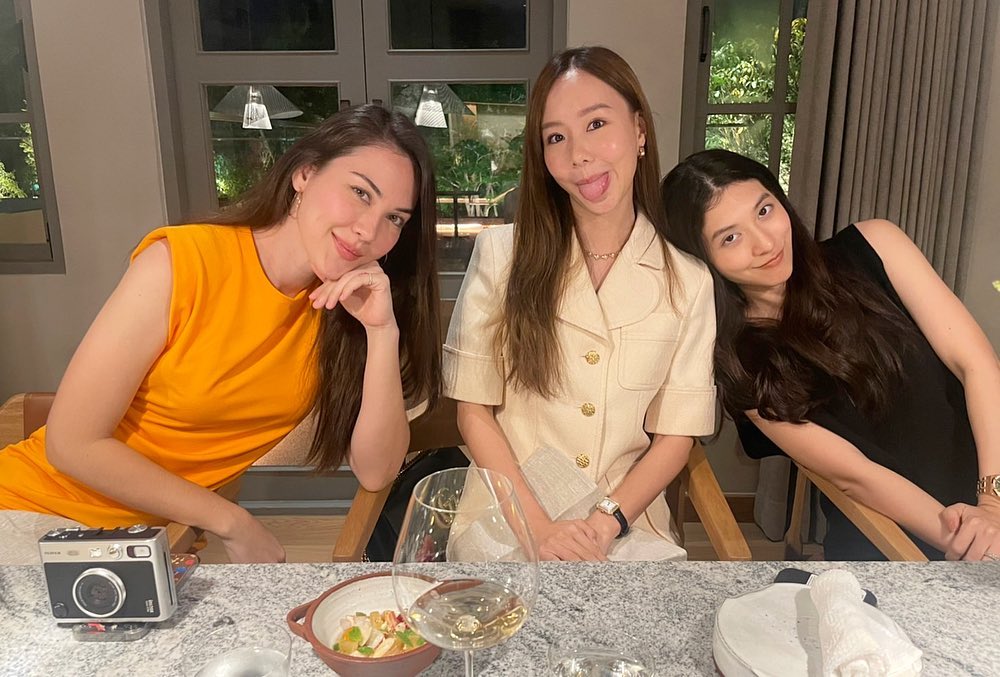 เต้ย จรินทร์พร ส่งกำลังใจให้ แมท ภีรนีย์ หลังเลิก สงกรานต์ ดีใจที่เห็นเพื่อนยิ้มได้