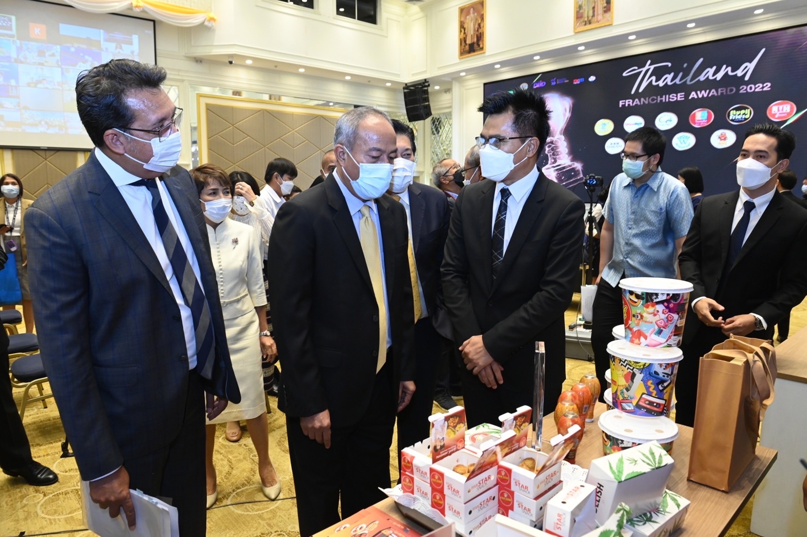 ธุรกิจห้าดาว คว้ารางวัล BEST FOOD FRANCHISE ปี 2022