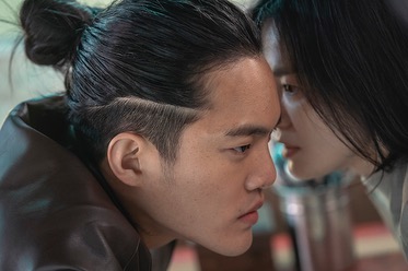 “คิมกอนอู” จาก The Glory เผยเคยลำบากต้องขอยืมเงินใช้แบบเดือนชนเดือน “คิมกอนอู” จาก The Glory เผยเคยลำบากต้องขอยืมเงินใช้แบบเดือนชนเดือน