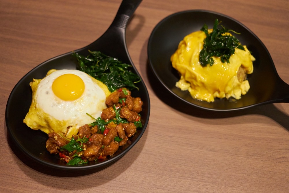 เปิดแล้ว! สตรีทฟู้ดพรีเมียม ร้านกระทะเหล็ก สาขาศูนย์สิริกิติ์