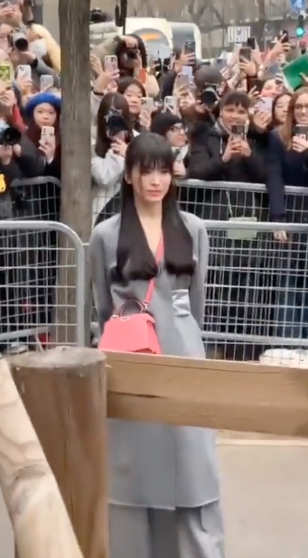 มิลานแตกแตน!! ‘ซงฮเยคโย-เบลล่า ราณี’ สวยแจ่มร่วมชมแฟชั่นโชว์แบรนด์ Fendi 