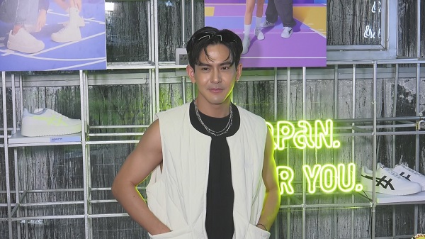 เริ่มทำหน้าที่อากาเซ่ “เต้ย พงศกร”เตรียมพร้อมเจอหน้า “พี่แจ็ค” (มีคลิป) เริ่มทำหน้าที่อากาเซ่ “เต้ย พงศกร”เตรียมพร้อมเจอหน้า “พี่แจ็ค” (มีคลิป)