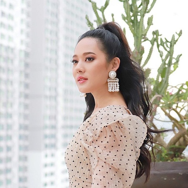 ทับทิม อัญรินทร์ จูงมือคุณแม่ ทําอาหารส่งให้ทีมแพทย์ (มีคลิป)