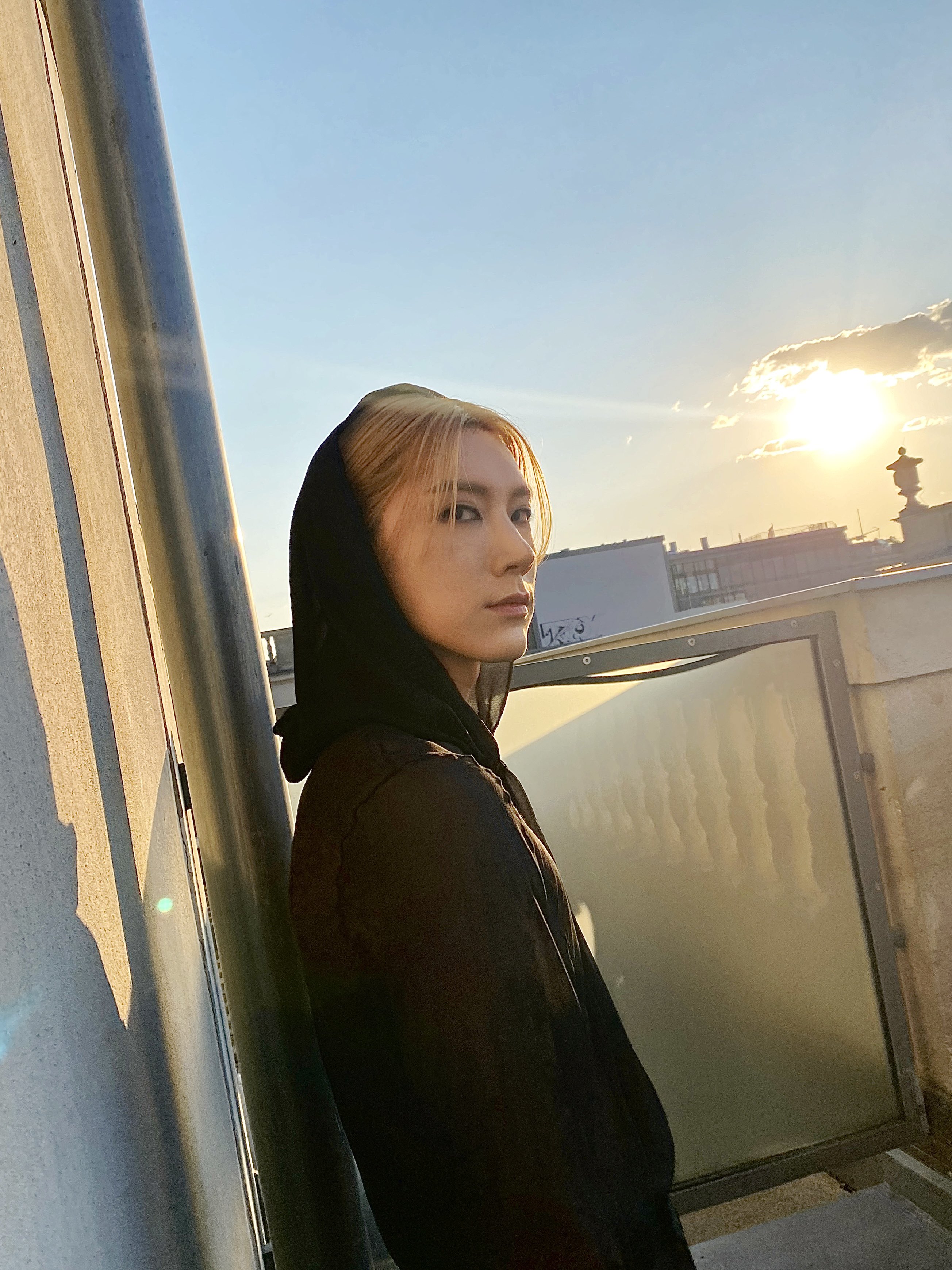 ฮอตทะลุล้านทวีต!! 'เตนล์ ชิตพล’ เซ็กซี่ซีทรูร่วมชมแฟชั่นโชว์ที่เบอร์ลินกับ 'มาร์ค ต้วน - คิตตี้ ชิชา' ฮอตทะลุล้านทวีต!! 'เตนล์ ชิตพล’ เซ็กซี่ซีทรูร่วมชมแฟชั่นโชว์ที่เบอร์ลินกับ 'มาร์ค ต้วน - คิตตี้ ชิชา'